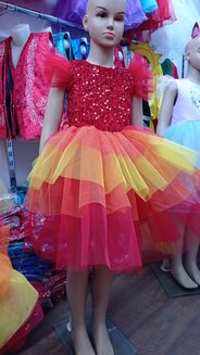 Детские карнавальные костюмы, платья