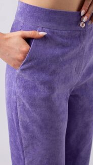 Брюки, ‼️новинки‼️
брюки из микровельвета 
рост модели: 175 см 
ткань: микровельвет  
размеры: 42-48 
цена: 700 сом 
❗️есть также длинный вариант брюк арт.482321