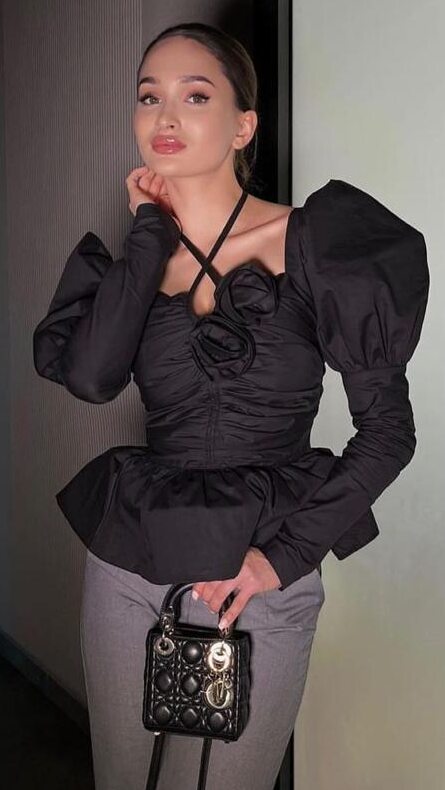 Блузки, красивая блузка с подкладом сидит идеально по фигуре арт.483544