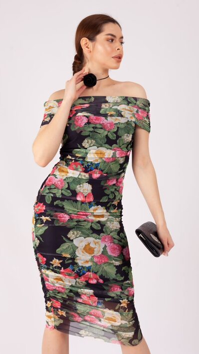 
Шикарное силуэтное платье которое подчёркивает фигуру арт.488643
