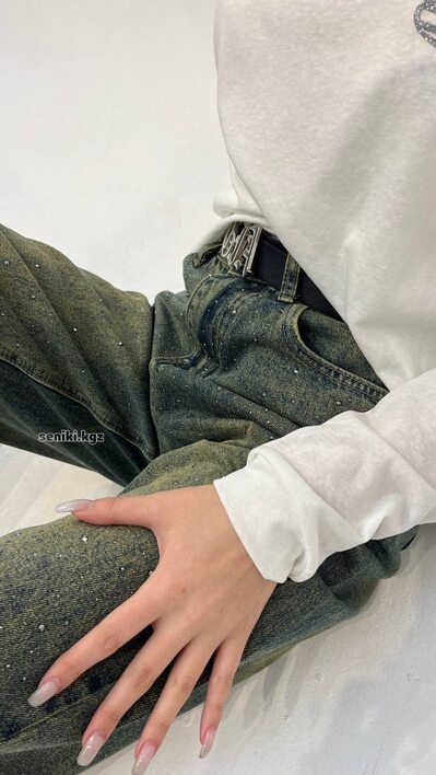 Трендовые джинсы  арт.488959