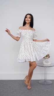 Платья, новинка!
платье венгерка!
ткань: хб
размеры: 42-44
цена: 1000 с арт.490155