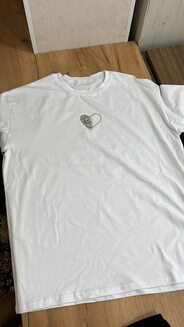 Футболки, белая футболка с сердечком  арт.490877