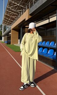 Спортивные костюмы, двойка супрем 1550 сом 
 арт.496578